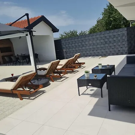 Gloria Villa Mostar